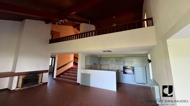 Ma-Cabane - Vente Maison AMBIERLE, 115 m²