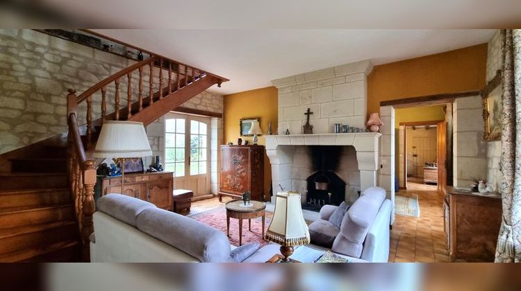 Ma-Cabane - Vente Maison AMBILLOU-CHATEAU, 220 m²