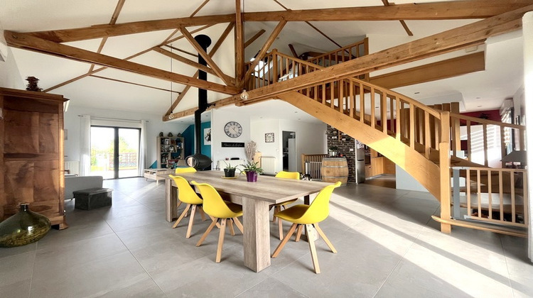 Ma-Cabane - Vente Maison AMBILLOU-CHATEAU, 217 m²