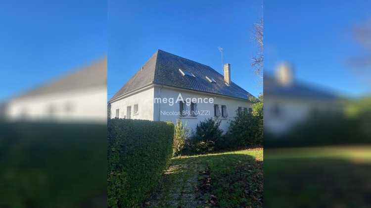 Ma-Cabane - Vente Maison AMBRIERES LES VALLEES, 264 m²