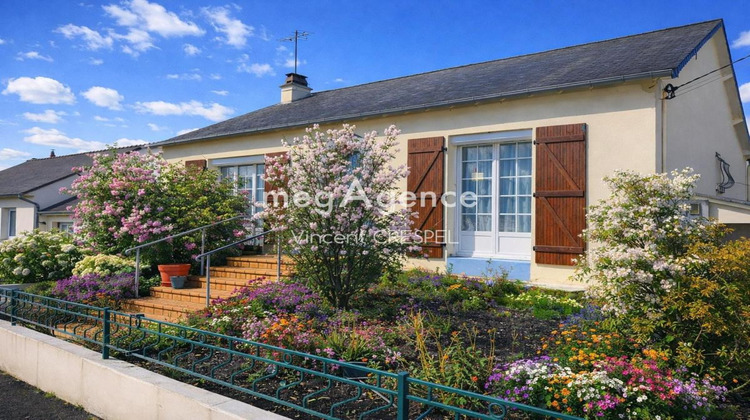 Ma-Cabane - Vente Maison AMBRIERES LES VALLEES, 83 m²