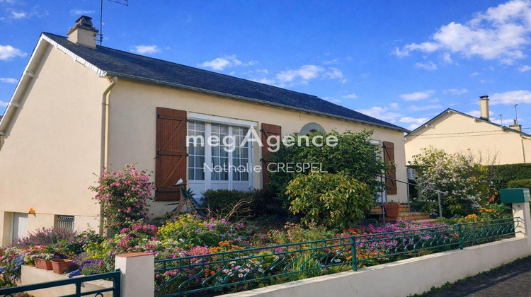 Ma-Cabane - Vente Maison AMBRIERES LES VALLEES, 83 m²