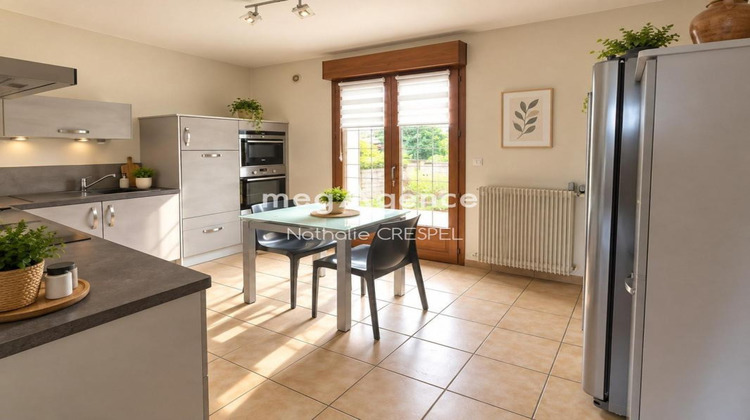 Ma-Cabane - Vente Maison AMBRIERES LES VALLEES, 148 m²
