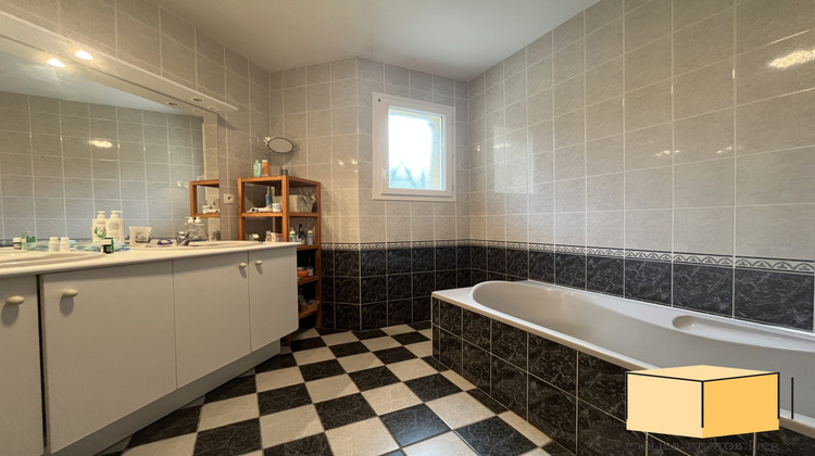 Ma-Cabane - Vente Maison Andert-et-Condon, 147 m²