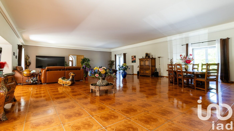 Ma-Cabane - Vente Maison Andrezel, 655 m²