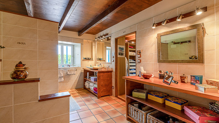 Ma-Cabane - Vente Maison ANGOULEME, 418 m²