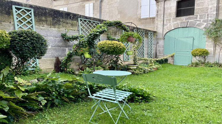 Ma-Cabane - Vente Maison Angoulême, 219 m²