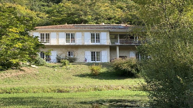 Ma-Cabane - Vente Maison ANGOULEME, 230 m²