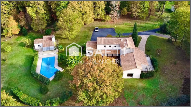 Ma-Cabane - Vente Maison Angouleme, 288 m²