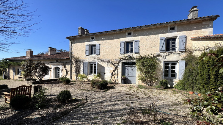 Ma-Cabane - Vente Maison Angoulême, 425 m²