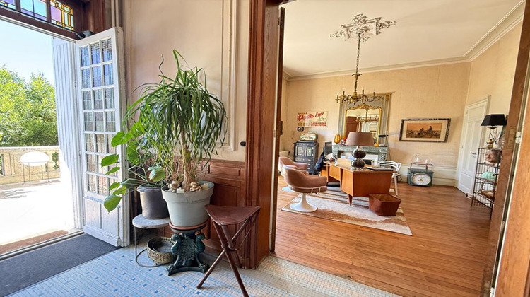 Ma-Cabane - Vente Maison ANGOULEME, 280 m²