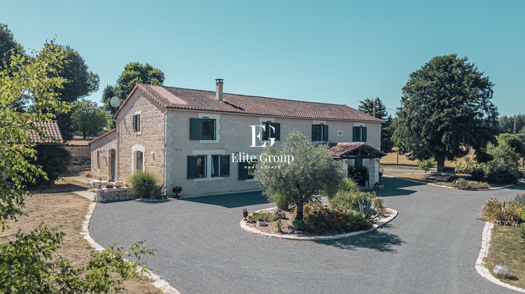 Ma-Cabane - Vente Maison ANGOULEME, 295 m²