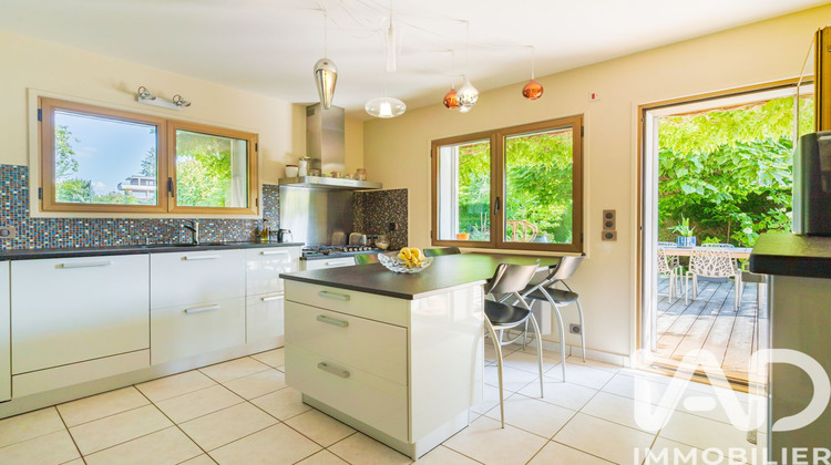 Ma-Cabane - Vente Maison Annecy-le-Vieux, 233 m²