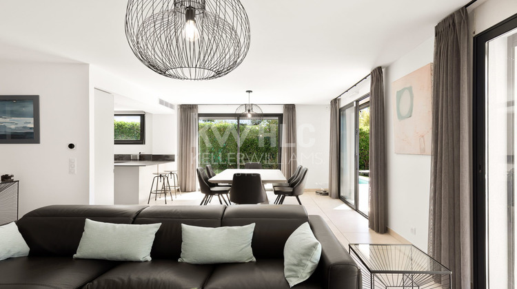 Ma-Cabane - Vente Maison Antibes, 207 m²