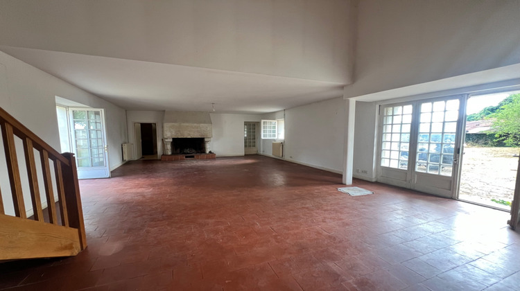 Ma-Cabane - Vente Maison ANTOGNY LE TILLAC, 230 m²