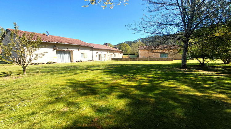 Ma-Cabane - Vente Maison Antonne-Et-Trigonant, 185 m²