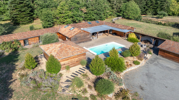 Ma-Cabane - Vente Maison ANTONNE-ET-TRIGONANT, 220 m²