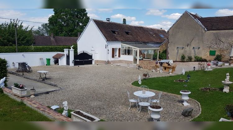 Ma-Cabane - Vente Maison Arces-Dilo, 215 m²