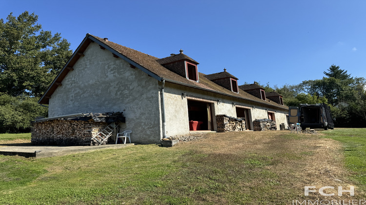 Ma-Cabane - Vente Maison Arronnes, 300 m²