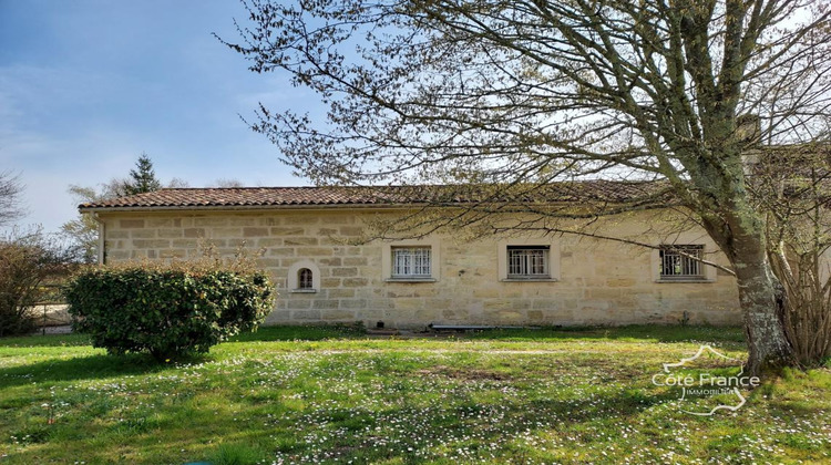 Ma-Cabane - Vente Maison ARTIGUES DE LUSSAC, 200 m²