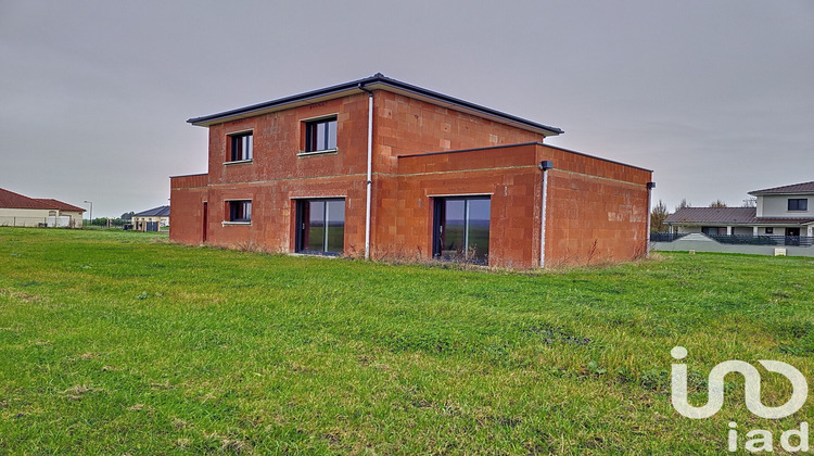 Ma-Cabane - Vente Maison Attigny, 133 m²