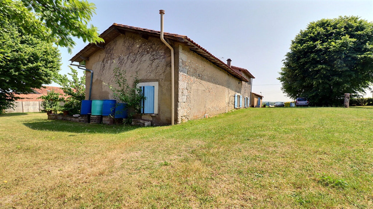Ma-Cabane - Vente Maison AUBETERRE-SUR-DRONNE, 153 m²