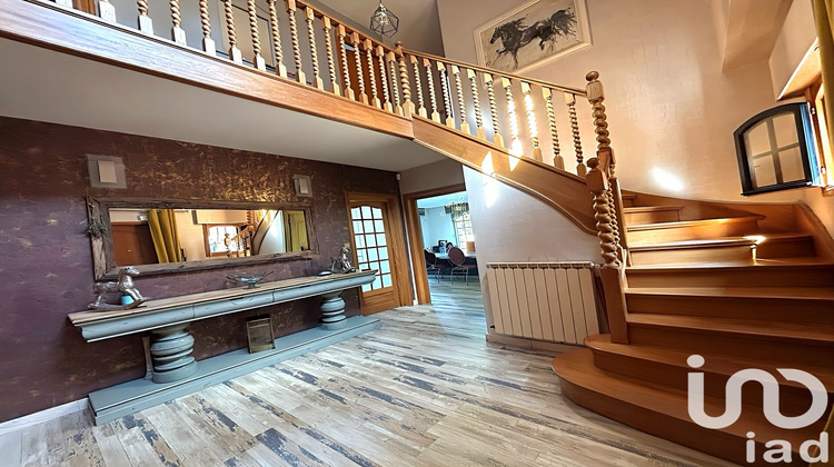 Ma-Cabane - Vente Maison Aubry-du-Hainaut, 199 m²