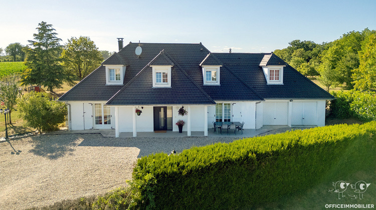 Ma-Cabane - Vente Maison AULX-LES-CROMARY, 201 m²