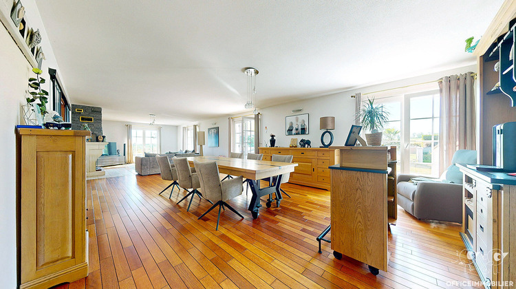 Ma-Cabane - Vente Maison AULX-LES-CROMARY, 201 m²