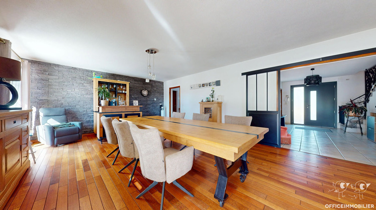 Ma-Cabane - Vente Maison AULX-LES-CROMARY, 201 m²