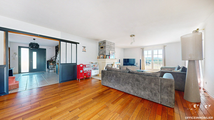 Ma-Cabane - Vente Maison AULX-LES-CROMARY, 201 m²