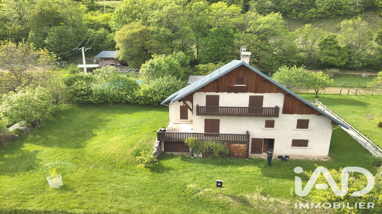 Ma-Cabane - Vente Maison Auris, 203 m²