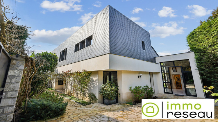 Ma-Cabane - Vente Maison AVENUE DE LA VARENNE, 275 m²