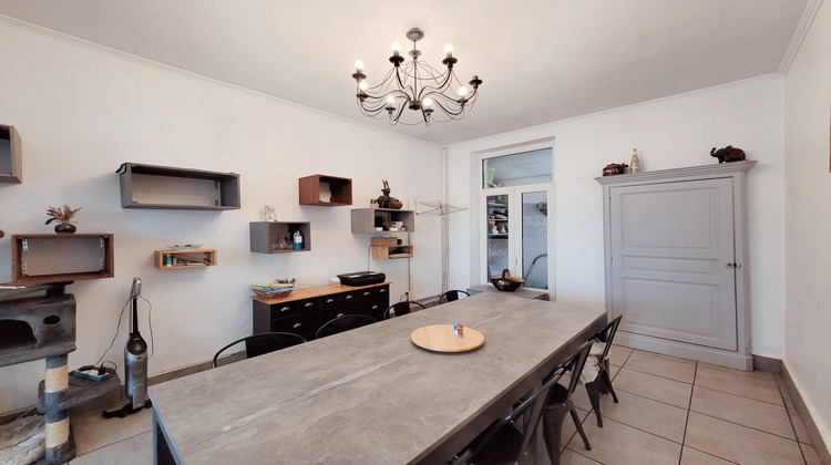 Ma-Cabane - Vente Maison Avesnes-sur-Helpe, 183 m²