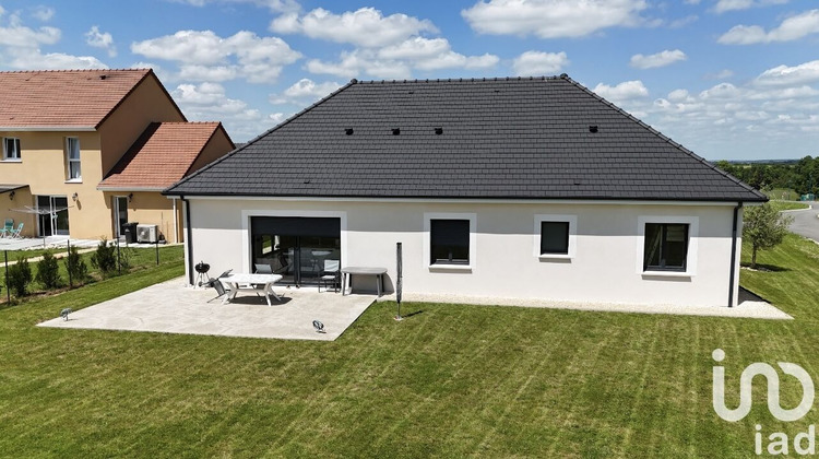Ma-Cabane - Vente Maison Avord, 140 m²