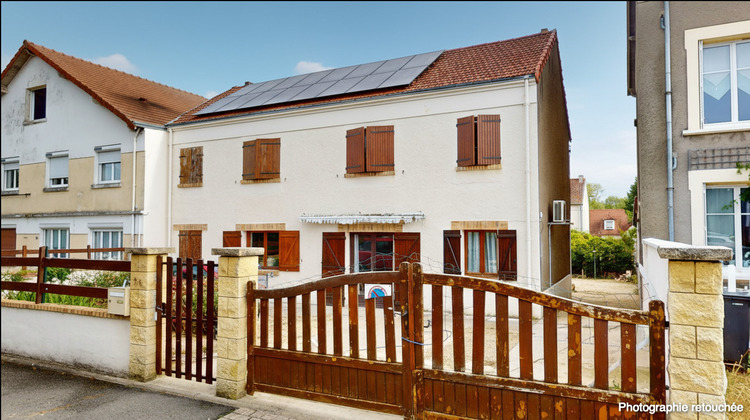 Ma-Cabane - Vente Maison AVORD, 140 m²