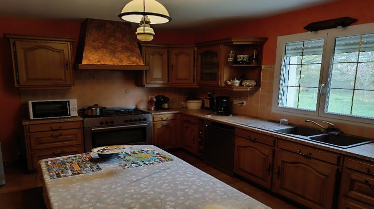 Ma-Cabane - Vente Maison Azat-le-Ris, 194 m²