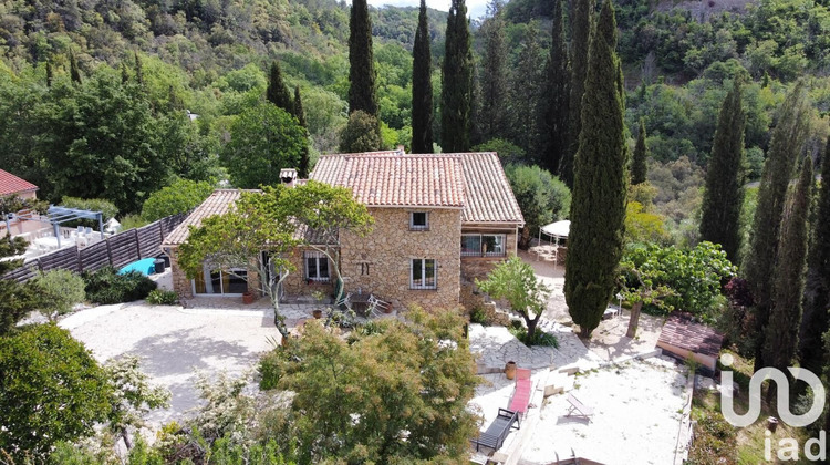 Ma-Cabane - Vente Maison Bagnols-en-Forêt, 219 m²