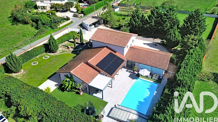 Ma-Cabane - Vente Maison Balbigny, 236 m²