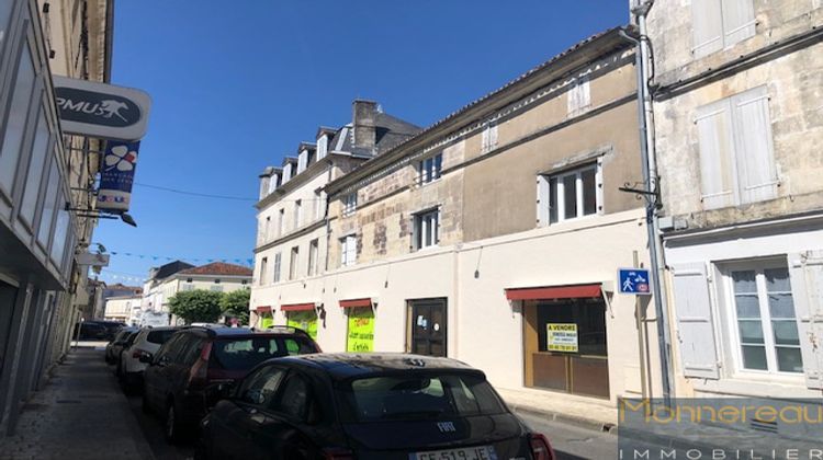 Ma-Cabane - Vente Maison Barbezieux-Saint-Hilaire, 360 m²