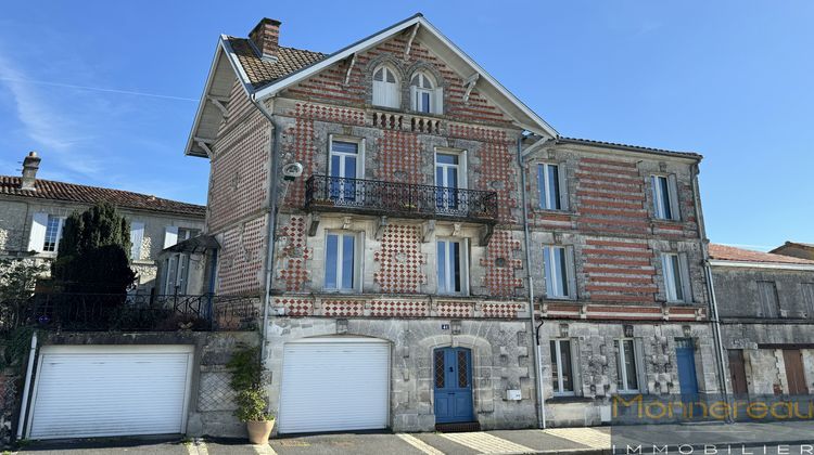 Ma-Cabane - Vente Maison Barbezieux-Saint-Hilaire, 340 m²