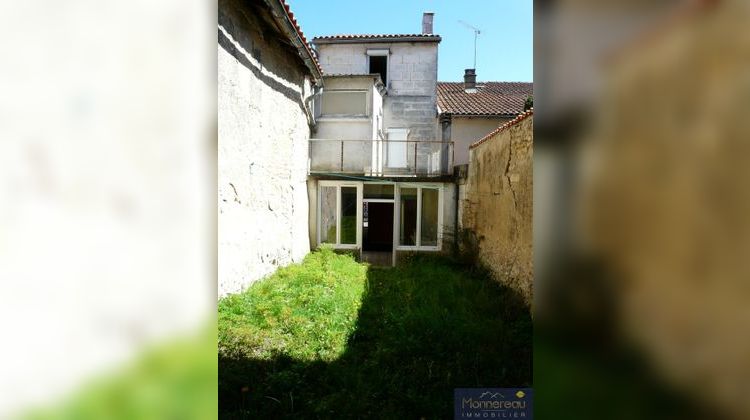 Ma-Cabane - Vente Maison Barbezieux-Saint-Hilaire, 127 m²