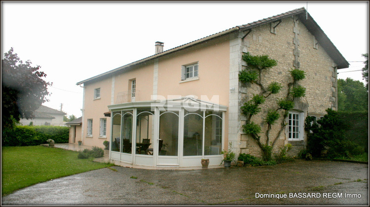 Ma-Cabane - Vente Maison Barbezieux-Saint-Hilaire, 229 m²