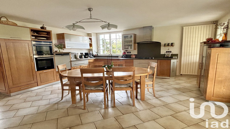 Ma-Cabane - Vente Maison Barbezieux-Saint-Hilaire, 229 m²