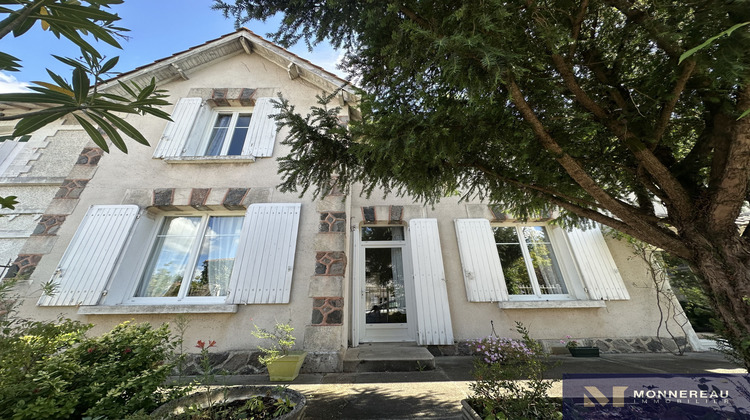 Ma-Cabane - Vente Maison Barbezieux-Saint-Hilaire, 193 m²