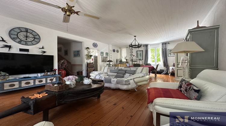 Ma-Cabane - Vente Maison Barbezieux-Saint-Hilaire, 193 m²