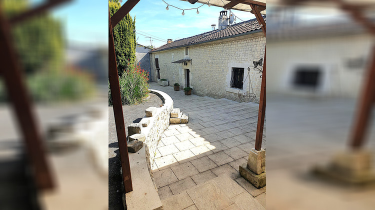 Ma-Cabane - Vente Maison BARBEZIEUX SAINT HILAIRE, 145 m²