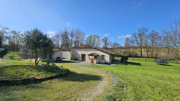 Ma-Cabane - Vente Maison Barbezieux-Saint-Hilaire, 135 m²