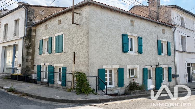 Ma-Cabane - Vente Maison Barbezieux-Saint-Hilaire, 101 m²
