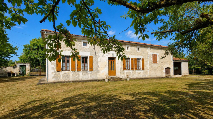 Ma-Cabane - Vente Maison Barbezieux-Saint-Hilaire, 100 m²